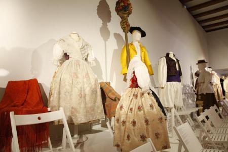 Exposición Inventant la Tradició